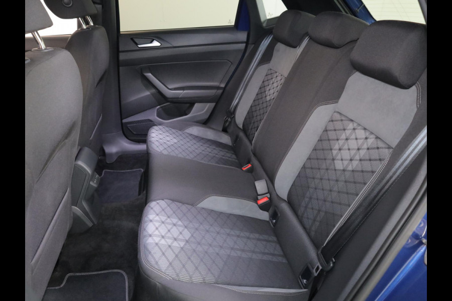 Volkswagen Polo 1.0 TSI R-Line 95 pk Automaat (DSG) | Verlengde garantie | Navigatie | Parkeersensoren | Achteruitrijcamera | Stoelverwarming | R-Line |