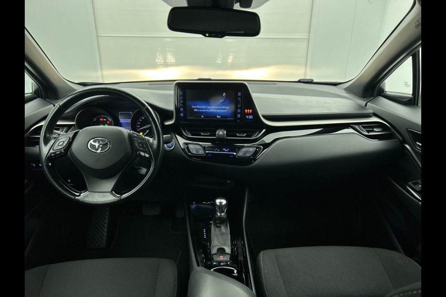 Toyota C-HR 1.8 Hybrid Style(Goed Onderh, Camera, Navi, StoelV, Cruise Con, Parkeerhulp, Etc)
