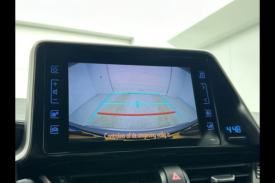 Toyota C-HR 1.8 Hybrid Style(Goed Onderh, Camera, Navi, StoelV, Cruise Con, Parkeerhulp, Etc)