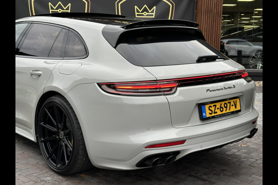 Porsche Panamera Sport Turismo 4.0 Turbo S E-Hybrid Keramisch Panoramadak Sportdesign Sportchrono Vossen 22”LM Krijt Grijs 680 PK! Porsche Panamera Sport Turismo 4.0 Turbo S E-Hybrid Keramisch Panoramadak Sportdesign Sportchrono Vossen 22”LM Krijt Grijs 680 PK!
