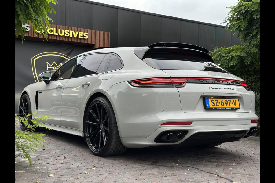 Porsche Panamera Sport Turismo 4.0 Turbo S E-Hybrid Keramisch Panoramadak Sportdesign Sportchrono Vossen 22”LM Krijt Grijs 680 PK! Porsche Panamera Sport Turismo 4.0 Turbo S E-Hybrid Keramisch Panoramadak Sportdesign Sportchrono Vossen 22”LM Krijt Grijs 680 PK!