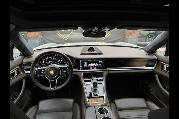 Porsche Panamera Sport Turismo 4.0 Turbo S E-Hybrid Keramisch Panoramadak Sportdesign Sportchrono Vossen 22”LM Krijt Grijs 680 PK! Porsche Panamera Sport Turismo 4.0 Turbo S E-Hybrid Keramisch Panoramadak Sportdesign Sportchrono Vossen 22”LM Krijt Grijs 680 PK!