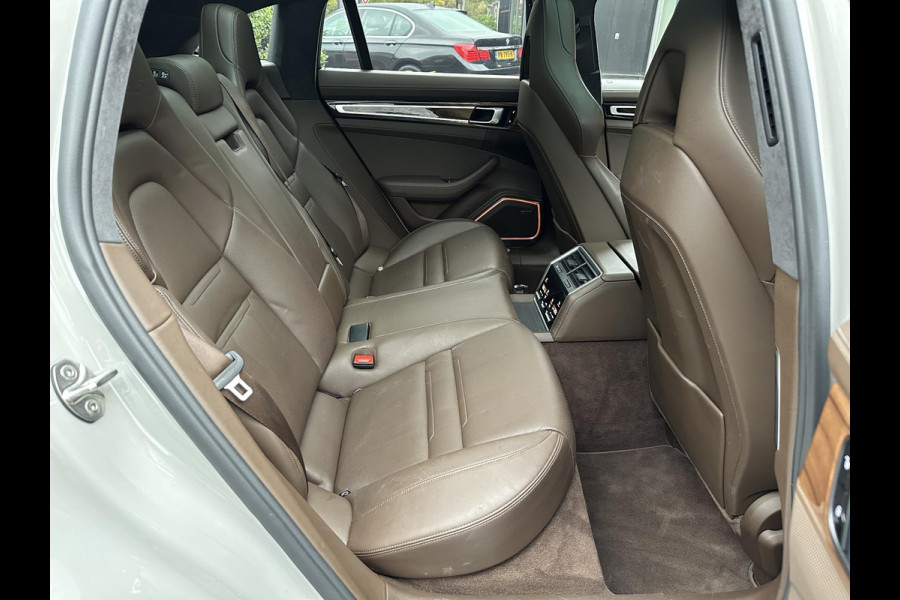 Porsche Panamera Sport Turismo 4.0 Turbo S E-Hybrid Keramisch Panoramadak Sportdesign Sportchrono Vossen 22”LM Krijt Grijs 680 PK! Porsche Panamera Sport Turismo 4.0 Turbo S E-Hybrid Keramisch Panoramadak Sportdesign Sportchrono Vossen 22”LM Krijt Grijs 680 PK!