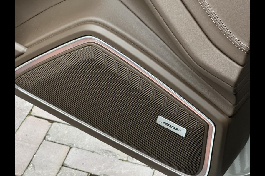 Porsche Panamera Sport Turismo 4.0 Turbo S E-Hybrid Keramisch Panoramadak Sportdesign Sportchrono Vossen 22”LM Krijt Grijs 680 PK! Porsche Panamera Sport Turismo 4.0 Turbo S E-Hybrid Keramisch Panoramadak Sportdesign Sportchrono Vossen 22”LM Krijt Grijs 680 PK!