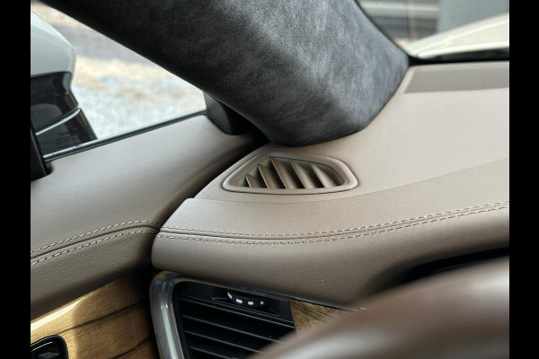 Porsche Panamera Sport Turismo 4.0 Turbo S E-Hybrid Keramisch Panoramadak Sportdesign Sportchrono Vossen 22”LM Krijt Grijs 680 PK! Porsche Panamera Sport Turismo 4.0 Turbo S E-Hybrid Keramisch Panoramadak Sportdesign Sportchrono Vossen 22”LM Krijt Grijs 680 PK!