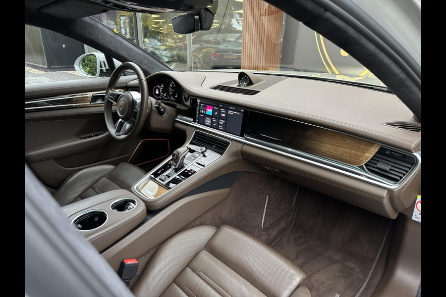 Porsche Panamera Sport Turismo 4.0 Turbo S E-Hybrid Keramisch Panoramadak Sportdesign Sportchrono Vossen 22”LM Krijt Grijs 680 PK! Porsche Panamera Sport Turismo 4.0 Turbo S E-Hybrid Keramisch Panoramadak Sportdesign Sportchrono Vossen 22”LM Krijt Grijs 680 PK!