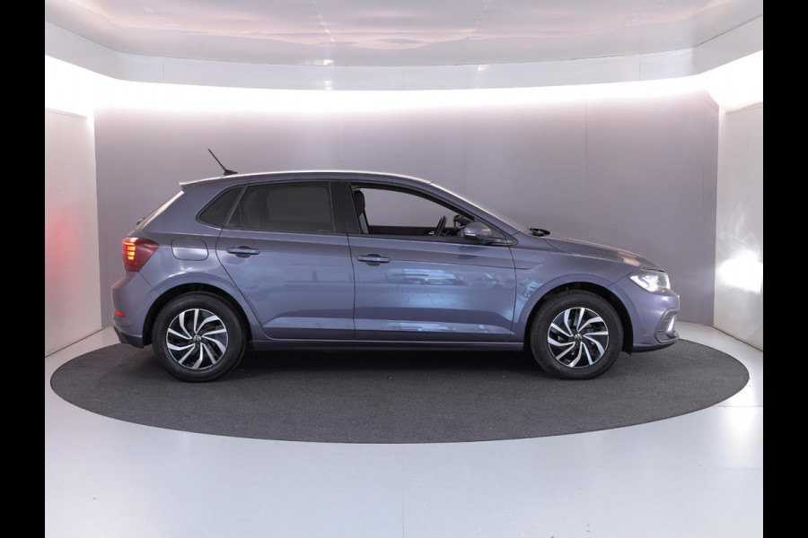 Volkswagen Polo 1.0 TSI Life Edition 95 pk | Verlengde garantie | Navigatie via App | Parkeersensoren achter | Achteruitrijcamera | Adaptieve cruise control | Volkswagen Polo 1.0 TSI Life Edition 95 pk | Verlengde garantie | Navigatie via App | Parkeersensoren achter | Achteruitrijcamera | Adaptieve cruise control |