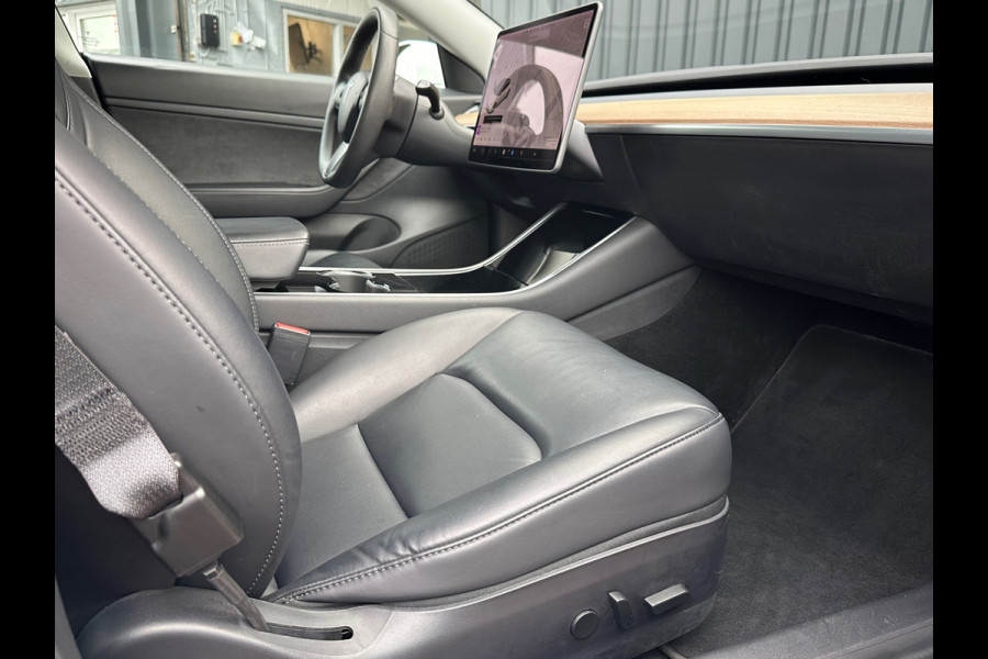 Tesla Model 3 Standard RWD Plus 60 kWh