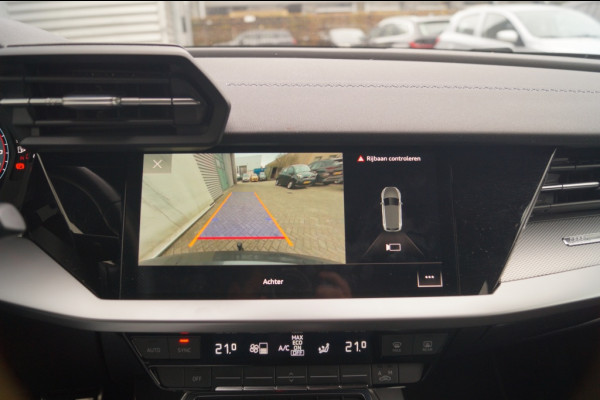 Audi A3 Sportback 30 TFSI Automaat S-Line Edition -NAVI-ECC-PDC-