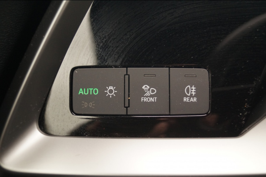 Audi A3 Sportback 30 TFSI Automaat S-Line Edition -NAVI-ECC-PDC-