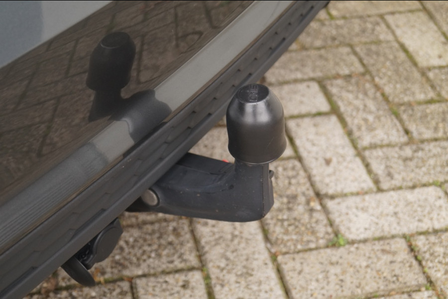 Audi A3 Sportback 30 TFSI Automaat S-Line Edition -NAVI-ECC-PDC-