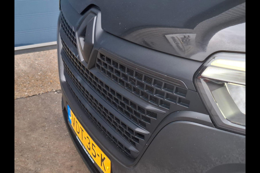 Renault Master T35 2.3 dCi 180 L2H2 Energy AIRCO / CRUISE CONTROLE / CAMERA / NAVI / TREKHAAK / 3 ZITS