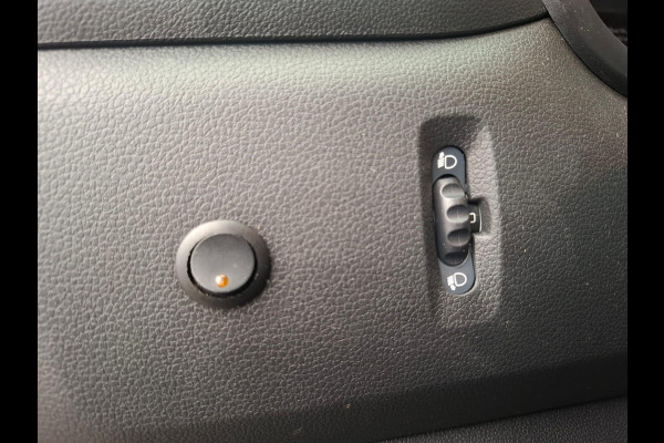 Renault Master T35 2.3 dCi 180 L2H2 Energy AIRCO / CRUISE CONTROLE / CAMERA / NAVI / TREKHAAK / 3 ZITS