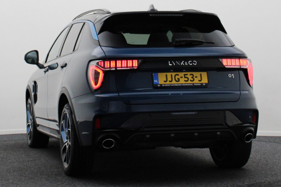 Lynk & Co 01 1.5 Plug-in Hybrid Automaat Two-Tone, Panoramadak, ACC, Keyless, Navigatie, PDC, LED, 20'' Lynk & Co 01 1.5 Plug-in Hybrid Automaat Two-Tone, Panoramadak, ACC, Keyless, Navigatie, PDC, LED, 20''