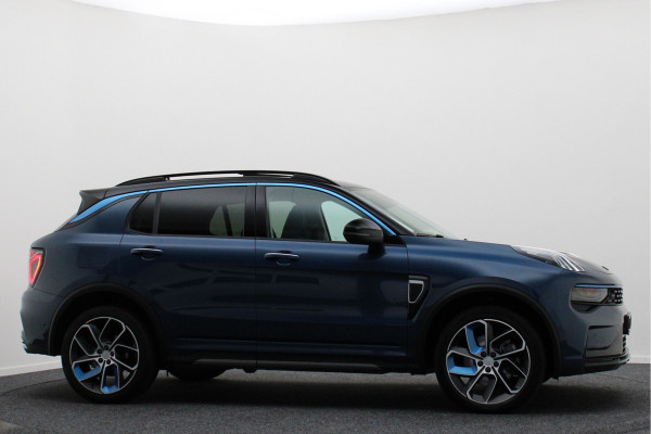 Lynk & Co 01 1.5 Plug-in Hybrid Automaat Two-Tone, Panoramadak, ACC, Keyless, Navigatie, PDC, LED, 20'' Lynk & Co 01 1.5 Plug-in Hybrid Automaat Two-Tone, Panoramadak, ACC, Keyless, Navigatie, PDC, LED, 20''
