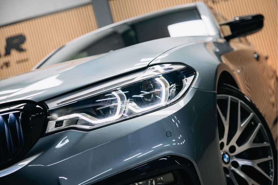 BMW 5 Serie 540i High Executive Edition | Pano | Head-Up | M-Sportpakket | Dealer Onderhouden | BMW 5 Serie 540i High Executive Edition | Pano | Head-Up | M-Sportpakket | Dealer Onderhouden |
