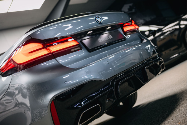 BMW 5 Serie 540i High Executive Edition | Pano | Head-Up | M-Sportpakket | Dealer Onderhouden | BMW 5 Serie 540i High Executive Edition | Pano | Head-Up | M-Sportpakket | Dealer Onderhouden |