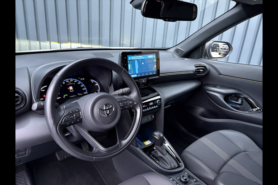 Toyota Yaris Cross 1.5 Hybrid AWD Adventure | Blind Spot | Stoel & Stuur verw. | Parkeersensoren | Prijs Rijklaar!!