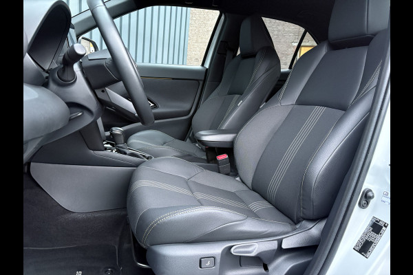 Toyota Yaris Cross 1.5 Hybrid AWD Adventure | Blind Spot | Stoel & Stuur verw. | Parkeersensoren | Prijs Rijklaar!!