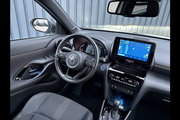 Toyota Yaris Cross 1.5 Hybrid AWD Adventure | Blind Spot | Stoel & Stuur verw. | Parkeersensoren | Prijs Rijklaar!!