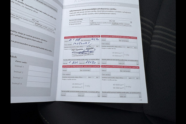 Toyota Yaris Cross 1.5 Hybrid AWD Adventure | Blind Spot | Stoel & Stuur verw. | Parkeersensoren | Prijs Rijklaar!!