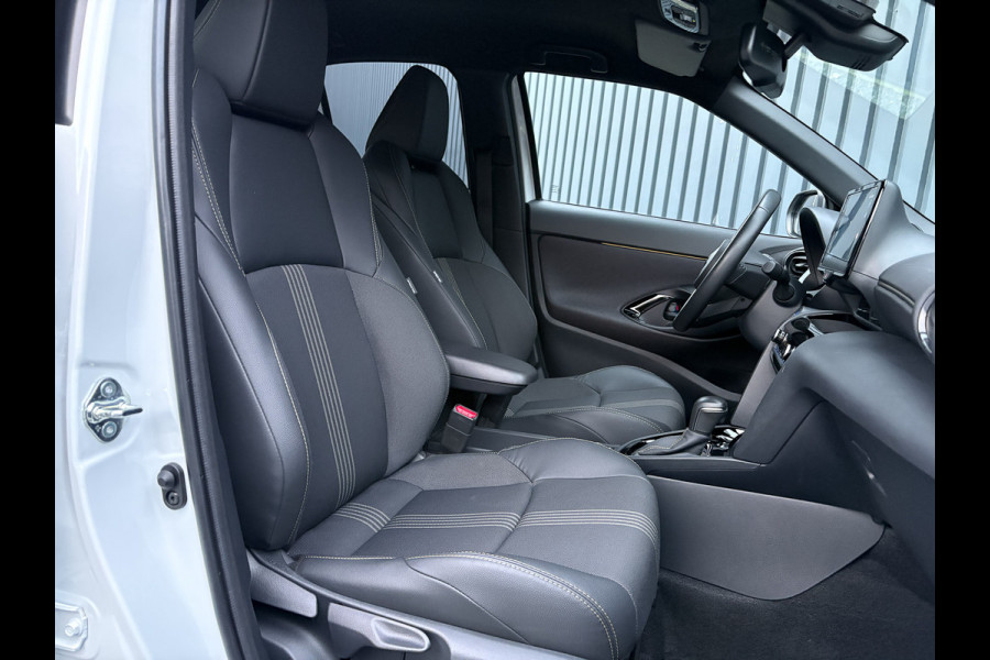 Toyota Yaris Cross 1.5 Hybrid AWD Adventure | Blind Spot | Stoel & Stuur verw. | Parkeersensoren | Prijs Rijklaar!!