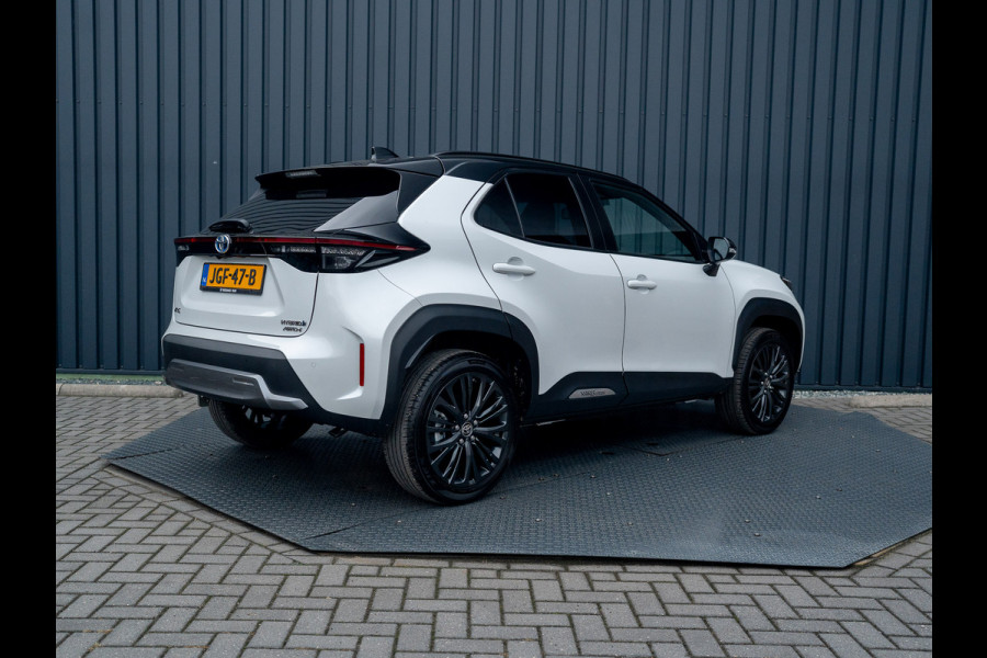 Toyota Yaris Cross 1.5 Hybrid AWD Adventure | Blind Spot | Stoel & Stuur verw. | Parkeersensoren | Prijs Rijklaar!!