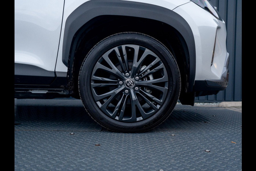 Toyota Yaris Cross 1.5 Hybrid AWD Adventure | Blind Spot | Stoel & Stuur verw. | Parkeersensoren | Prijs Rijklaar!!