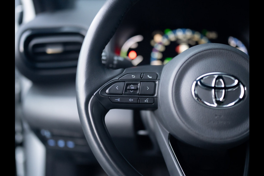 Toyota Yaris Cross 1.5 Hybrid AWD Adventure | Blind Spot | Stoel & Stuur verw. | Parkeersensoren | Prijs Rijklaar!!