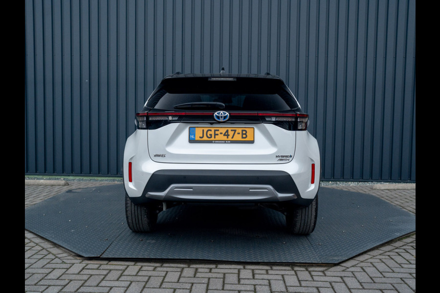 Toyota Yaris Cross 1.5 Hybrid AWD Adventure | Blind Spot | Stoel & Stuur verw. | Parkeersensoren | Prijs Rijklaar!!