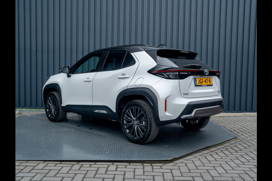 Toyota Yaris Cross 1.5 Hybrid AWD Adventure | Blind Spot | Stoel & Stuur verw. | Parkeersensoren | Prijs Rijklaar!!