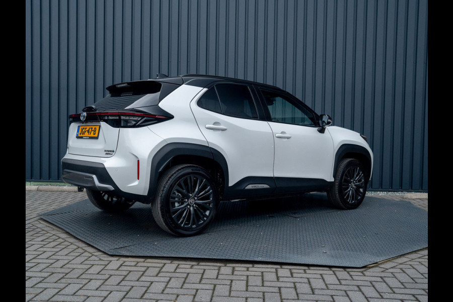 Toyota Yaris Cross 1.5 Hybrid AWD Adventure | Blind Spot | Stoel & Stuur verw. | Parkeersensoren | Prijs Rijklaar!!