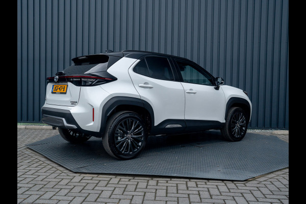 Toyota Yaris Cross 1.5 Hybrid AWD Adventure | Blind Spot | Stoel & Stuur verw. | Parkeersensoren | Prijs Rijklaar!!