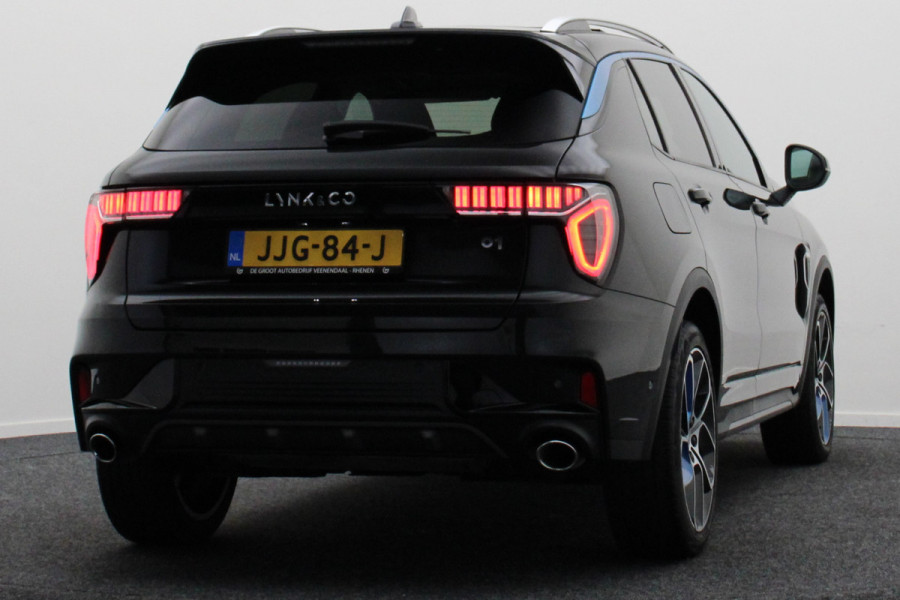 Lynk & Co 01 1.5 Plug-in Hybrid Automaat Panoramadak, ACC, Keyless, Navigatie, PDC, LED, 20'' Lynk & Co 01 1.5 Plug-in Hybrid Automaat Panoramadak, ACC, Keyless, Navigatie, PDC, LED, 20''