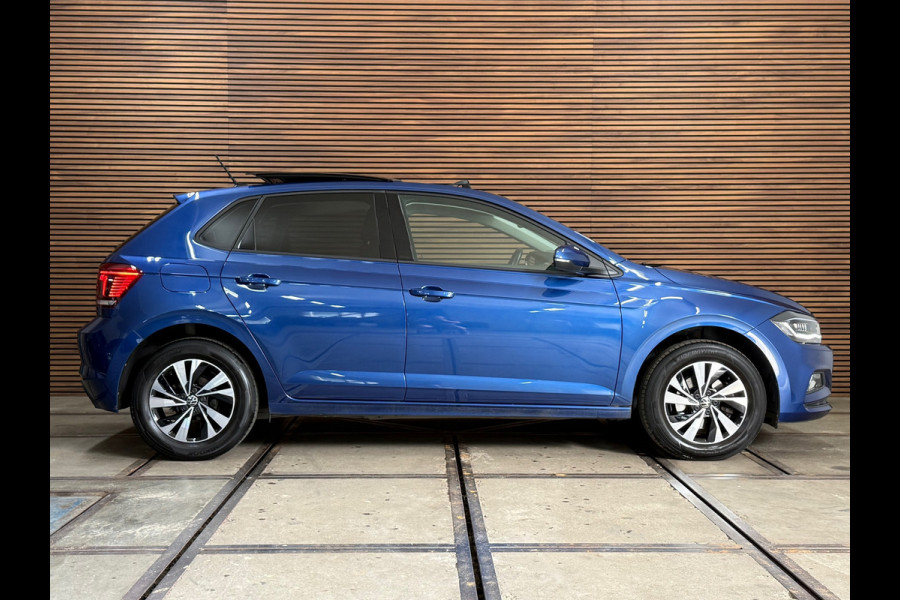 Volkswagen Polo 1.0 TSI Highline Automaat | Pano | Camera | LED | Adaptive Cruise | PDC voor + achter Volkswagen Polo 1.0 TSI Highline Automaat | Pano | Camera | LED | Adaptive Cruise | PDC voor + achter
