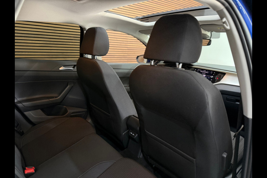 Volkswagen Polo 1.0 TSI Highline Automaat | Pano | Camera | LED | Adaptive Cruise | PDC voor + achter Volkswagen Polo 1.0 TSI Highline Automaat | Pano | Camera | LED | Adaptive Cruise | PDC voor + achter