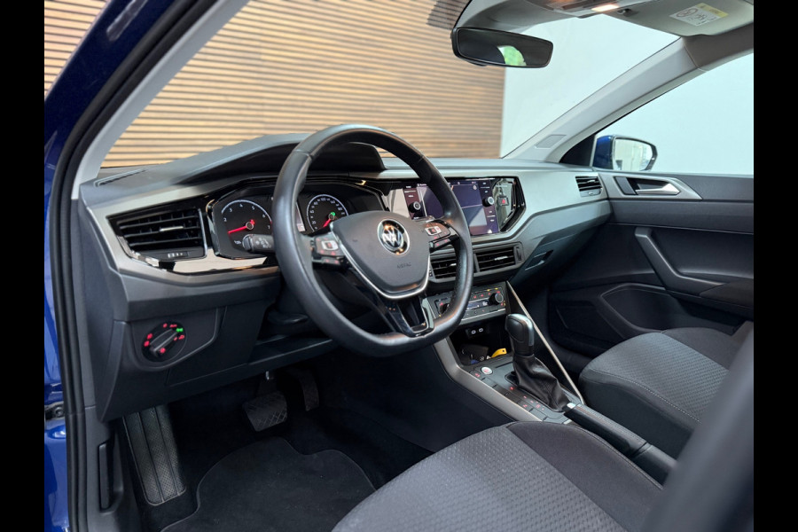Volkswagen Polo 1.0 TSI Highline Automaat | Pano | Camera | LED | Adaptive Cruise | PDC voor + achter Volkswagen Polo 1.0 TSI Highline Automaat | Pano | Camera | LED | Adaptive Cruise | PDC voor + achter