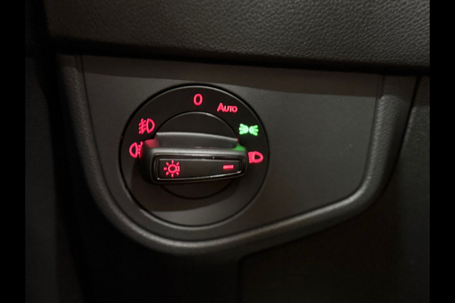 Volkswagen Polo 1.0 TSI Highline Automaat | Pano | Camera | LED | Adaptive Cruise | PDC voor + achter Volkswagen Polo 1.0 TSI Highline Automaat | Pano | Camera | LED | Adaptive Cruise | PDC voor + achter