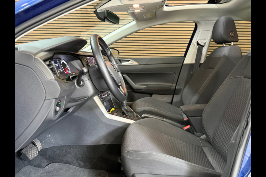 Volkswagen Polo 1.0 TSI Highline Automaat | Pano | Camera | LED | Adaptive Cruise | PDC voor + achter Volkswagen Polo 1.0 TSI Highline Automaat | Pano | Camera | LED | Adaptive Cruise | PDC voor + achter