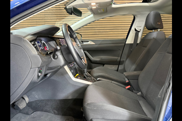 Volkswagen Polo 1.0 TSI Highline Automaat | Pano | Camera | LED | Adaptive Cruise | PDC voor + achter Volkswagen Polo 1.0 TSI Highline Automaat | Pano | Camera | LED | Adaptive Cruise | PDC voor + achter