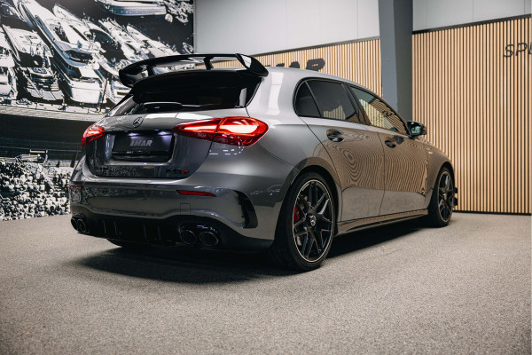 Mercedes-Benz A-Klasse AMG 45 S 4MATIC+ | Pano | Sportstoelen | Burmester | Stuurverwarming | Mercedes-Benz A-Klasse AMG 45 S 4MATIC+ | Pano | Sportstoelen | Burmester | Stuurverwarming |