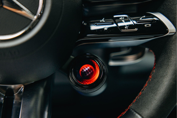 Mercedes-Benz A-Klasse AMG 45 S 4MATIC+ | Pano | Sportstoelen | Burmester | Stuurverwarming | Mercedes-Benz A-Klasse AMG 45 S 4MATIC+ | Pano | Sportstoelen | Burmester | Stuurverwarming |