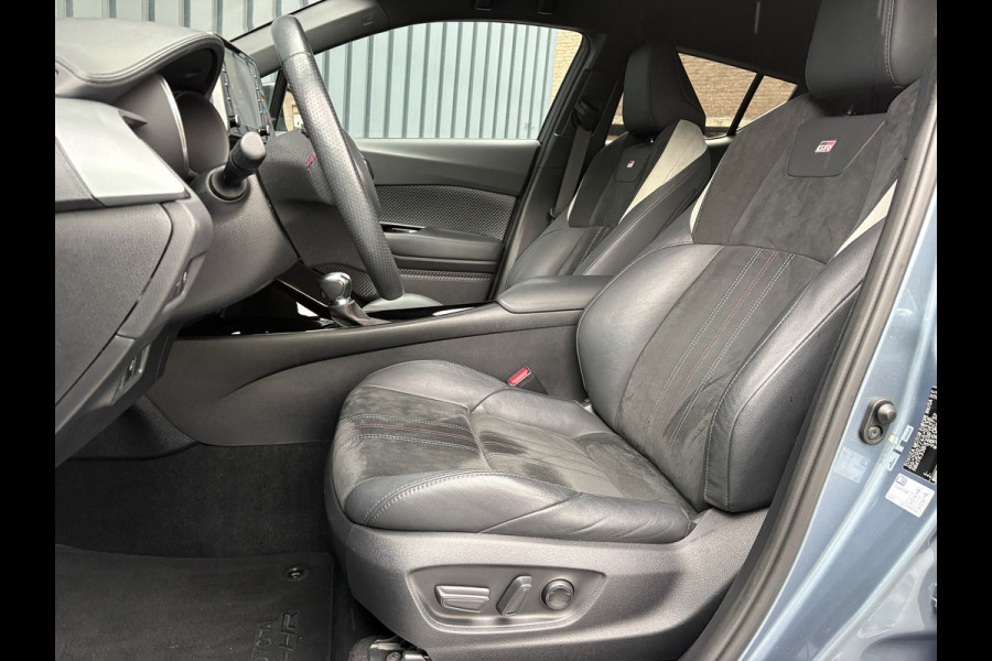 Toyota C-HR 1.8 Hybrid GR-Sport | Blind Spot | Stuur & Stoel verw. | Full LED | Prijs Rijklaar!! Toyota C-HR 1.8 Hybrid GR-Sport | Blind Spot | Stuur & Stoel verw. | Full LED | Prijs Rijklaar!!