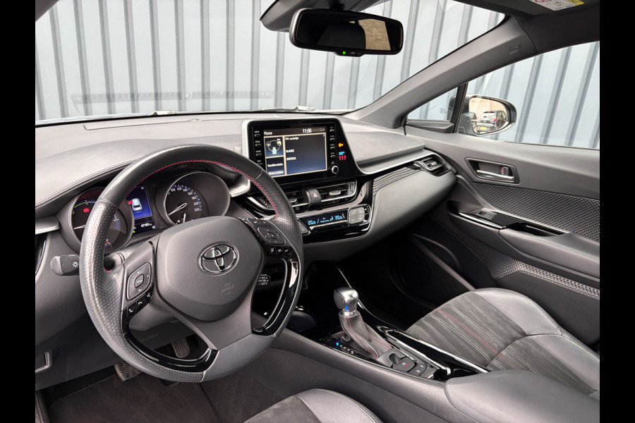 Toyota C-HR 1.8 Hybrid GR-Sport | Blind Spot | Stuur & Stoel verw. | Full LED | Prijs Rijklaar!! Toyota C-HR 1.8 Hybrid GR-Sport | Blind Spot | Stuur & Stoel verw. | Full LED | Prijs Rijklaar!!