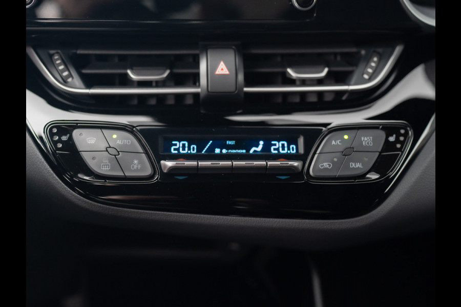 Toyota C-HR 1.8 Hybrid GR-Sport | Blind Spot | Stuur & Stoel verw. | Full LED | Prijs Rijklaar!! Toyota C-HR 1.8 Hybrid GR-Sport | Blind Spot | Stuur & Stoel verw. | Full LED | Prijs Rijklaar!!