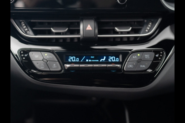 Toyota C-HR 1.8 Hybrid GR-Sport | Blind Spot | Stuur & Stoel verw. | Full LED | Prijs Rijklaar!! Toyota C-HR 1.8 Hybrid GR-Sport | Blind Spot | Stuur & Stoel verw. | Full LED | Prijs Rijklaar!!