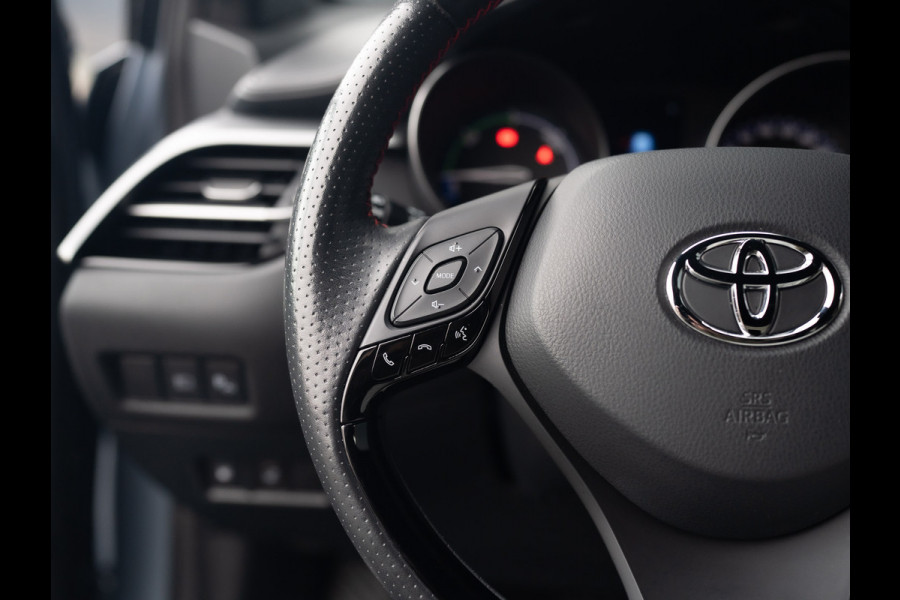 Toyota C-HR 1.8 Hybrid GR-Sport | Blind Spot | Stuur & Stoel verw. | Full LED | Prijs Rijklaar!! Toyota C-HR 1.8 Hybrid GR-Sport | Blind Spot | Stuur & Stoel verw. | Full LED | Prijs Rijklaar!!