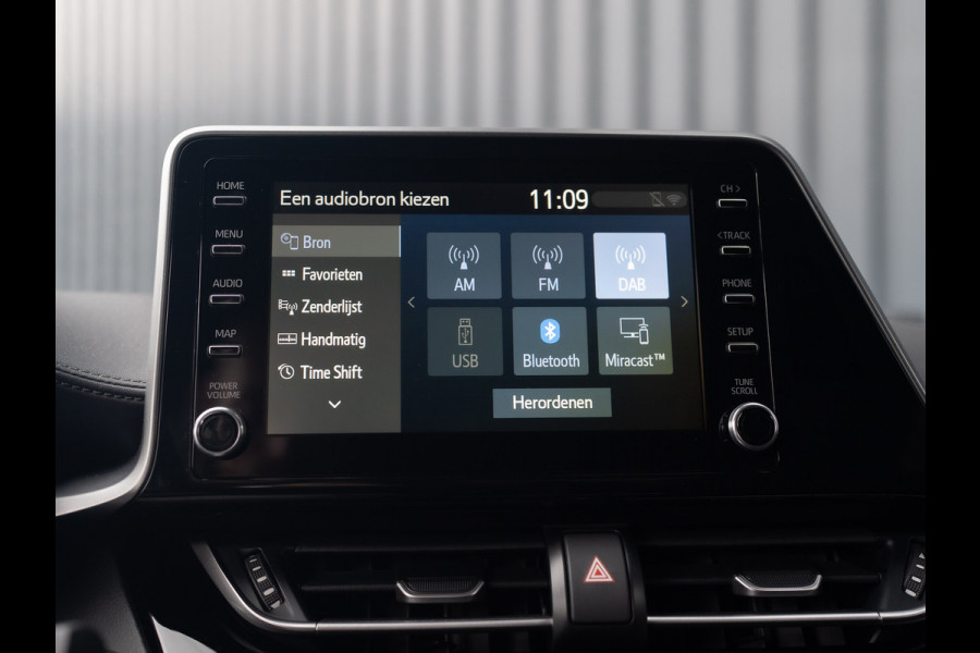 Toyota C-HR 1.8 Hybrid GR-Sport | Blind Spot | Stuur & Stoel verw. | Full LED | Prijs Rijklaar!! Toyota C-HR 1.8 Hybrid GR-Sport | Blind Spot | Stuur & Stoel verw. | Full LED | Prijs Rijklaar!!