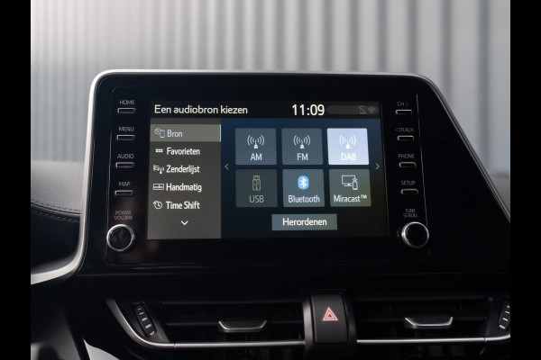 Toyota C-HR 1.8 Hybrid GR-Sport | Blind Spot | Stuur & Stoel verw. | Full LED | Prijs Rijklaar!! Toyota C-HR 1.8 Hybrid GR-Sport | Blind Spot | Stuur & Stoel verw. | Full LED | Prijs Rijklaar!!