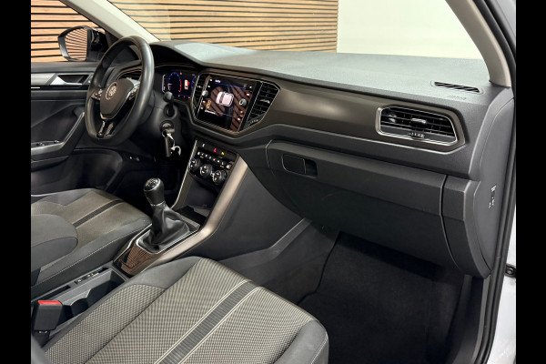 Volkswagen T-Roc 1.0 TSI Style | Virtual Cockpit | LED | Carplay | PDC voor + achter | Style Plus Pakket